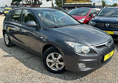 Hyundai i30 Comfort*Klimaaut.*TÜV NEU