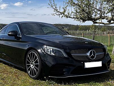 Mercedes-Benz C 300 Coupe AMG Line Vollausstattung
