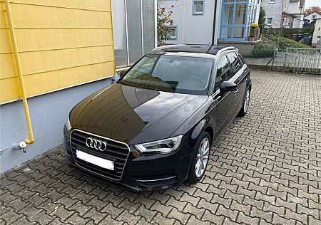 Audi A3 2.0 TDI Sportback S tronic Ambiente TÜV NEU