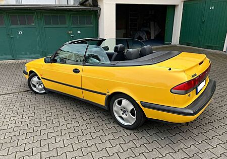 Saab 900 900 2.0i SE Mellow Yellow
