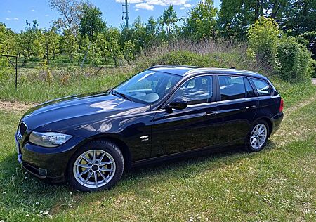 BMW 320d 320 xDrive DPF Touring Aut. Edition Exclusive