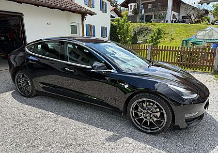 Tesla Model 3 Long Range Allradantrieb FSD Software