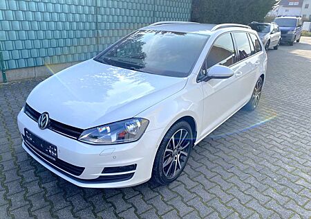 VW Golf Variant Volkswagen Comfortline BMT , LEDER