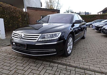 VW Phaeton Volkswagen V8 5-Sitzer 4Motion lang