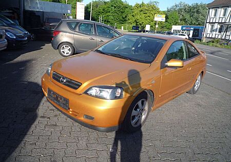 Opel Astra 2.2 16V Coupe Bertoni