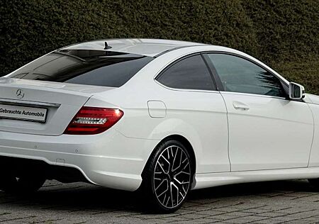 Mercedes-Benz C 220 CDI BlueEfficiency *AMG* GARANTIE*