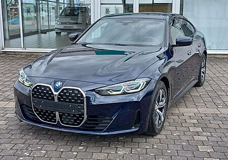 BMW 420 d xDrive Gran Coupe ACC HUD 3DV GSHD E-Sitze AHK