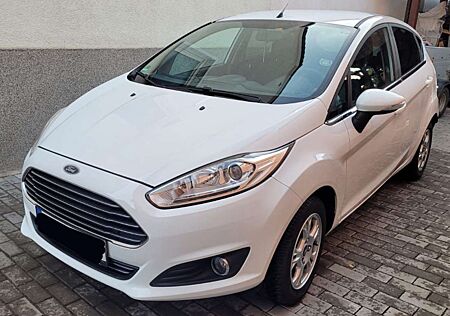 Ford Fiesta 1.0 EcoBoost Powershift Titanium