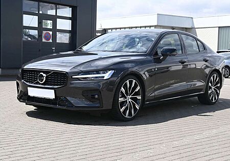 Volvo S60 B4 Benzin Plus Dark*PANO*STHZG*360°*H&K*