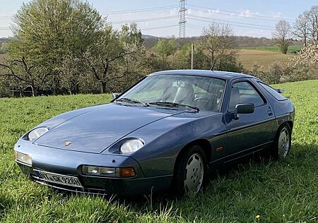 Porsche 928 S 4