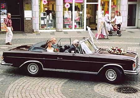 Oldtimer Mercedes Benz 280 SE Cabrio W111