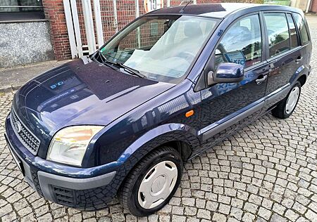 Ford Fusion Ambiente SHEFT*KLIMA*AHK*TÜV-SER-ZAHNR.NEU*EUR5