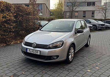 VW Golf Volkswagen 1.6 TDI*AppleCarPlay*TÜV*NEU*Scheckheft*