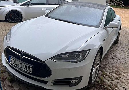 Tesla Model S 70D Allradantrieb FREE CHARGING