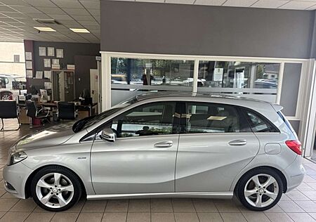Mercedes-Benz B 200 CDI Sportpaket T-Leder Navi PDC Facelift