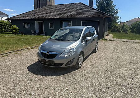 Opel Meriva 1.7 CDTI Design Edition