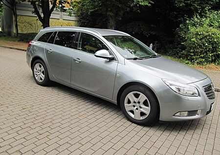 Opel Insignia Sports Tourer Diesel 2.0 CDTI Sports Tour