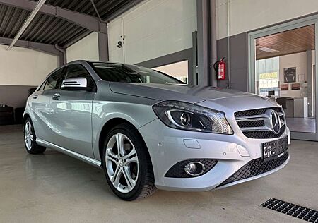 Mercedes-Benz A 180 BlueEfficiency Aut. +AHK+Bi-Xenon+Kamera
