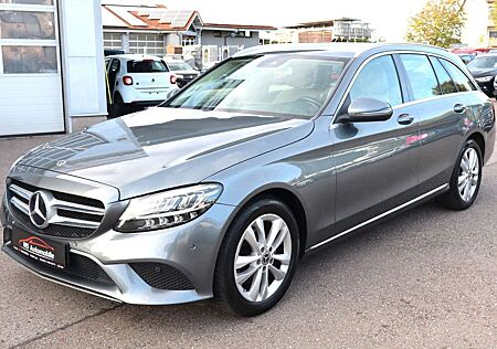 Mercedes-Benz C 180 T CGI Avantgarde_LED_Navi_Kamera_AHK
