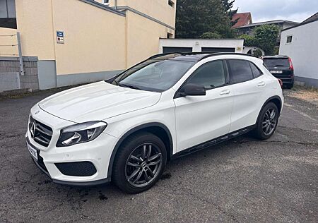 Mercedes-Benz GLA 250 4Matic*Off-Road FW*Pano*Night*AMG Line*