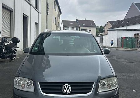 VW Touran Volkswagen