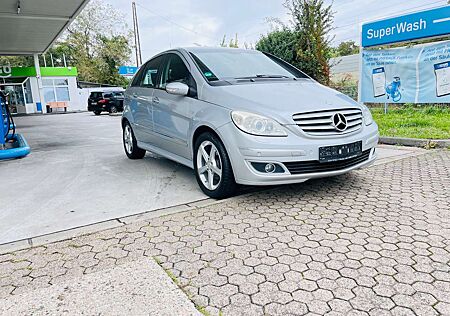 Mercedes-Benz B 200 Autotronic