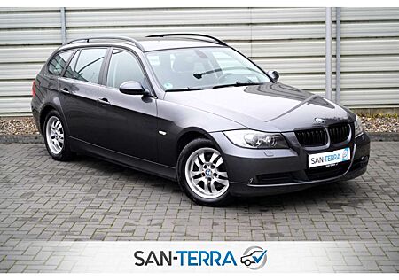 BMW 318 i TOURING ADVANTAGE XENON*SHZ*TEMPOMAT*MULTI-LENKR