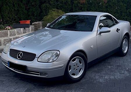 Mercedes-Benz SLK 200