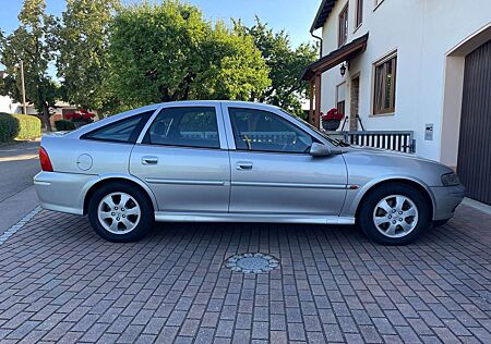 Opel Vectra 1.6