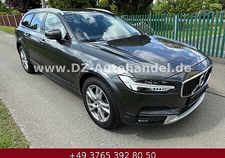 Volvo V90 Cross Country AWD Leder Navi AHK 1. Hand