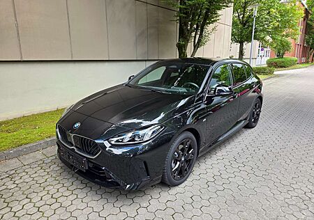 BMW 120 M-Sport/Harman Kardon/Head-Up/Navi
