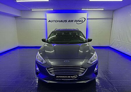 Ford Focus Turnier Titanium 1HD KEY ACC NAVI SPUR SZH