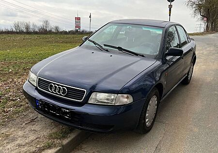 Audi A4 1.6