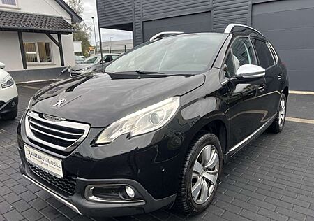 Peugeot 2008 Allure Automatik+Navi+T-Leder+Allwetter+