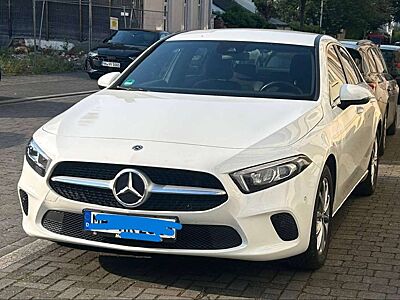 Mercedes-Benz A 180 A-Klasse Limousine Diesel d 7G-DCT Progressive