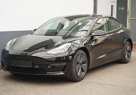 Tesla Model 3 Long Range AWD *innen weiß*Mwst.*Matrix-LED*