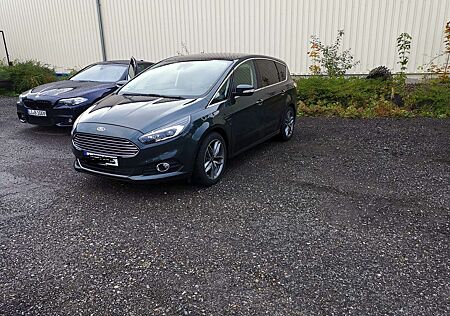 Ford S-Max 2.0 TDCi Allrad Titanium