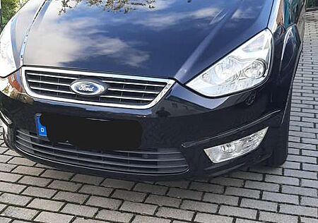 Ford Galaxy 2.0 TDCi DPF Business Edition