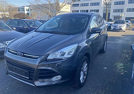 Ford Kuga Titanium NAVI . TÜV.NEU. EURO.6