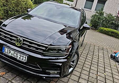 VW Tiguan Volkswagen 2.0 TDI 2xRline,4Mot,Pano,Leder,AHK,ACC, Business
