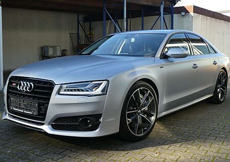 Audi S8 plus