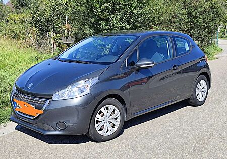 Peugeot 208 82 PureTech Style