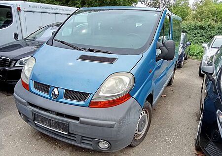 Renault Trafic L1H1 2,7t (8/9 Sitze) verglast