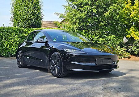 Tesla Model 3 SR RWD mit AHK MwSt. ausweisbar TOP!