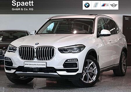 BMW X5 xDrive45e xLine AHK 19Zoll RFK Komfor.Sitz