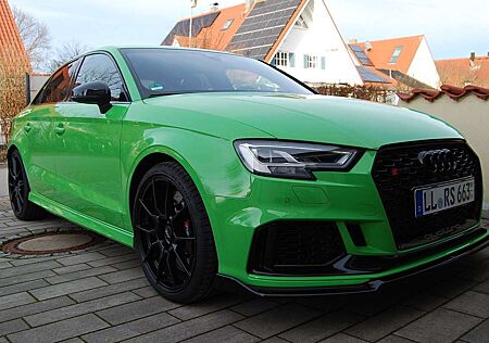 Audi RS3 Limousine S tronic