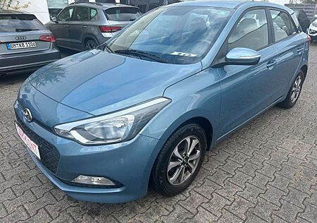 Hyundai i20 YES! 2.HAND/KLIMAANLAGE/8FACH/SHZ