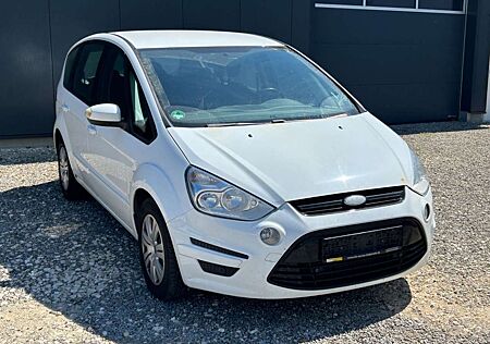 Ford S-Max Trend KLIMAAUT. PDC AHK TEMPOMAT