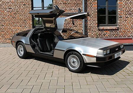 Delorean DMC-12