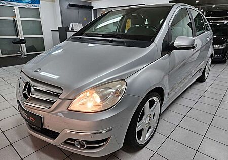 Mercedes-Benz B 180 Sport Edition*Navi*Sitzheizung*Klima*PDC*